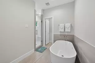 833 Dorchester St St, Houston, TX 77022 - Photo 23