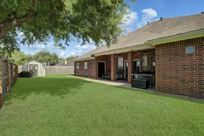 20 Chuckwagon Court, Angleton, TX 77515 - Photo 35