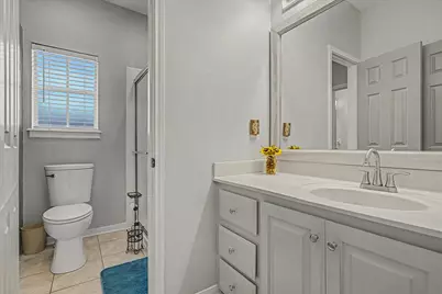 20 Chuckwagon Court, Angleton, TX 77515 - Photo 25