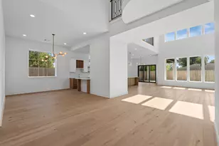8021 Turquoise Ln, Houston, TX 77055 - Photo 13