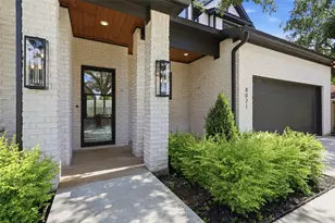 8021 Turquoise Ln, Houston, TX 77055 - Photo 3
