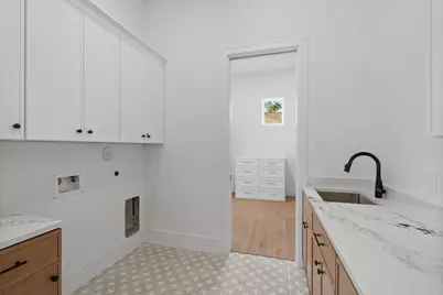 8021 Turquoise Lane, Houston, TX 77055 - Photo 35