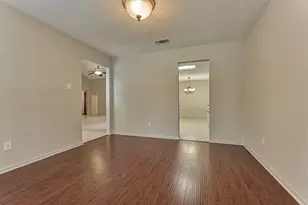 2 Village Knoll Pl, The Woodlands, TX 77381 - Photo 17