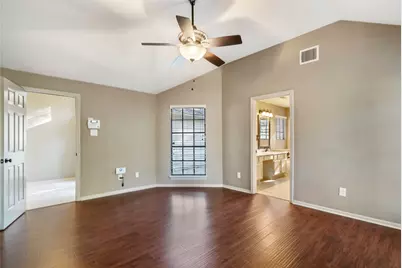 2 Village Knoll Place, The Woodlands, TX 77381 - Photo 21