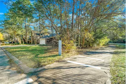 2 Village Knoll Place, The Woodlands, TX 77381 - Photo 3
