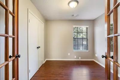 2 Village Knoll Place, The Woodlands, TX 77381 - Photo 19