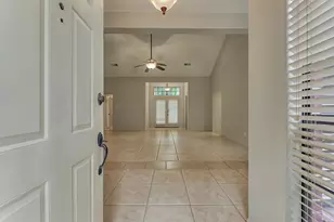 2 Village Knoll Pl, The Woodlands, TX 77381 - Photo 3