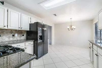 2 Village Knoll Place, The Woodlands, TX 77381 - Photo 13