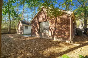 2 Village Knoll Pl, The Woodlands, TX 77381 - Photo 33