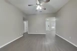 28811 Stapleford St, Spring, TX 77386 - Photo 3