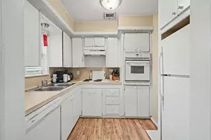 2804 Arlington St, Houston, TX 77008 - Photo 15