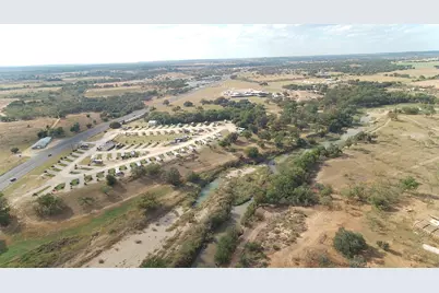 169 Resort Court, Fredericksburg, TX 78624 - Photo 9