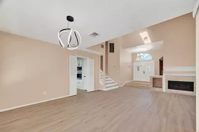 814 Heathgate Drive, Houston, TX 77062 - Photo 5