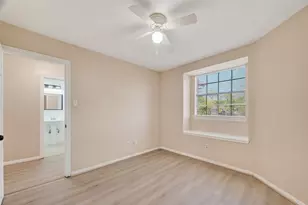 814 Heathgate Dr, Houston, TX 77062 - Photo 23