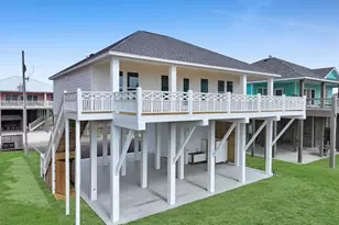 2584 Whitecap, Crystal Beach, TX 77650 - Photo 3