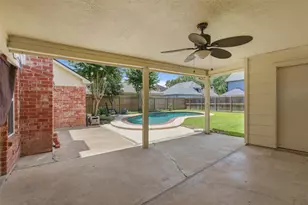 19803 Oak Briar Dr, Humble, TX 77346 - Photo 31