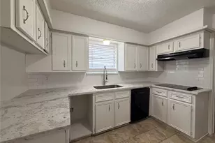 12910 Shady Knoll Ln, Cypress, TX 77429 - Photo 5