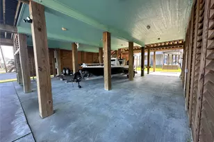 3092 Patty, Port Bolivar, TX 77650 - Photo 7