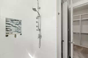 904 W 25th St, Houston, TX 77008 - Photo 17