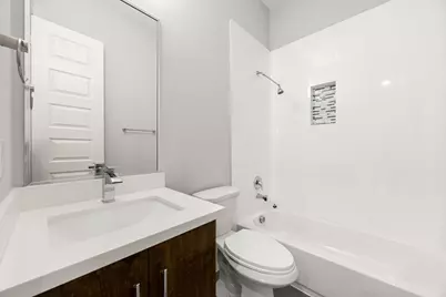 904 W 25th Street #D, Houston, TX 77008 - Photo 21