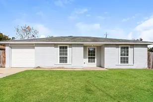 16739 Forest Bend Ave, Friendswood, TX 77546 - Photo 1
