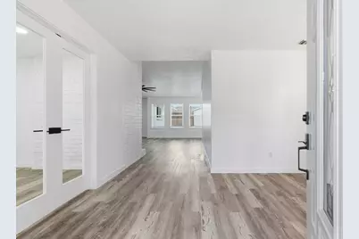 2906 Colonial Drive, Sugar Land, TX 77479 - Photo 3