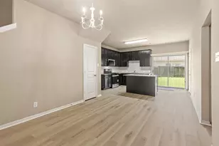 6903 Silver Trace Ct, Katy, TX 77449 - Photo 9