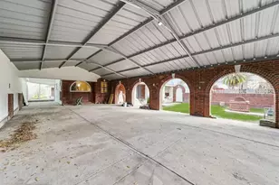 1207 Firnat St, Houston, TX 77022 - Photo 5