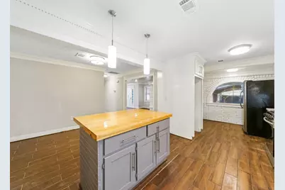 1207 Firnat Street, Houston, TX 77022 - Photo 9