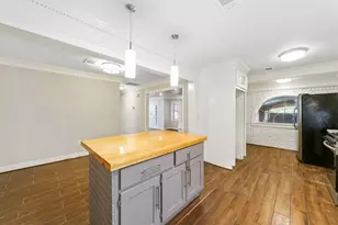 1207 Firnat St, Houston, TX 77022 - Photo 9