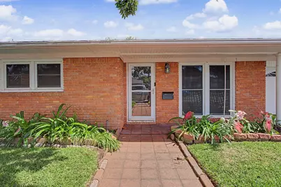 7213 Youpon Drive, Galveston, TX 77551 - Photo 41