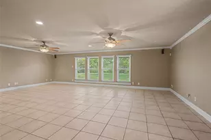7213 Youpon Dr, Galveston, TX 77551 - Photo 15