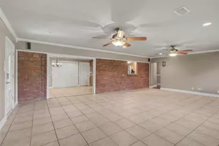 7213 Youpon Dr, Galveston, TX 77551 - Photo 17
