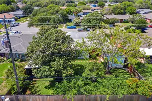 7213 Youpon Dr, Galveston, TX 77551 - Photo 33