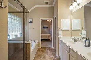 31 Powers Bend Wy, The Woodlands, TX 77382 - Photo 9