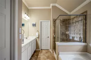 31 Powers Bend Wy, The Woodlands, TX 77382 - Photo 11