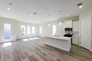 5931 Beall St, Houston, TX 77091 - Photo 9