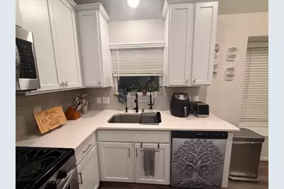 10318 Greenhorn Lane, Rosharon, TX 77583 - Photo 7