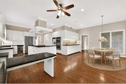 3007 Bainbridge Court, Sugar Land, TX 77478 - Photo 9