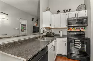 3601 Clover Ln, Deer Park, TX 77536 - Photo 11