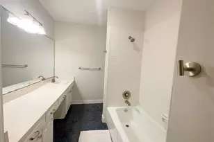 443 N Post Oak Ln, Houston, TX 77024 - Photo 11