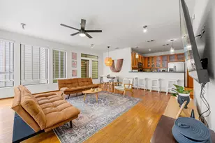 2106 Holman St, Houston, TX 77004 - Photo 9