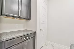 9643 Towne Lake Pkwy, Cypress, TX 77433 - Photo 7