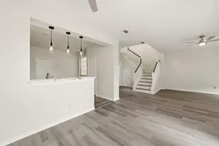 2110 Ridge Wood Ln, Sugar Land, TX 77479 - Photo 13