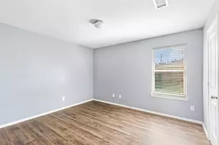 1602 Thornhollow Dr, Houston, TX 77014 - Photo 19