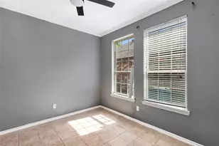 1602 Thornhollow Dr, Houston, TX 77014 - Photo 13