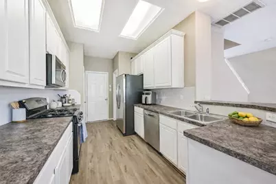 6311 Stoney Creek Drive, Pasadena, TX 77503 - Photo 7