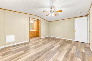 717 Hayman St, Huntsville, TX 77340 - Photo 31
