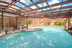 16 Treverstone Ct, Sugar Land, TX 77479 - Photo 9