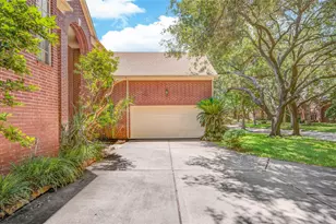 16 Treverstone Ct, Sugar Land, TX 77479 - Photo 43